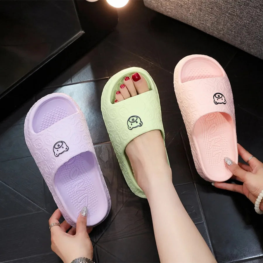 New Fashion Women's Slippers Indoor Soft Sole Cartoon Bear Print Slides Bathroom EVA Indoor Men